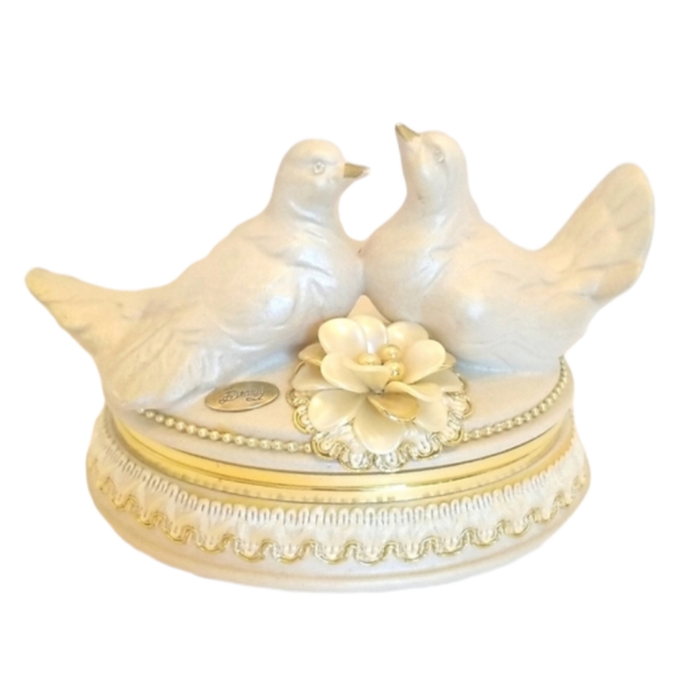 Vintage Doves Trinket Jewellery Box Made in Italy Wedding/Anniversary Gift